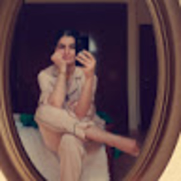 Meet your Posher, Shahad - Picture 1 of 1